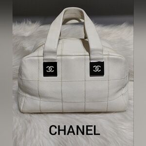 Auth Chanel Choco Bar Coco Mark Lux Square Stitch White Boston Bowler Handbag